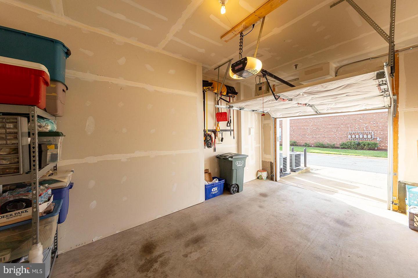 19243 WINMEADE DRIVE