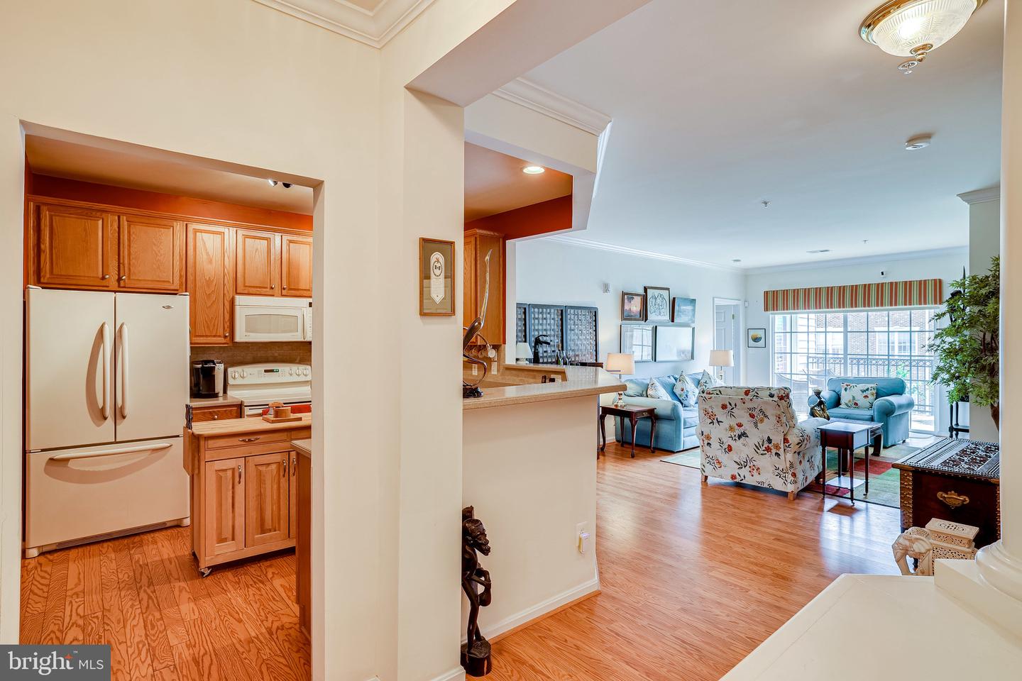 20751 ROYAL PALACE SQUARE Unit: 208