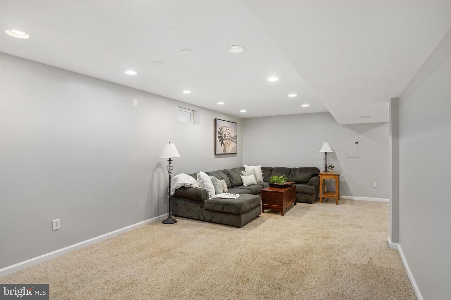 321 LOCUST GROVE DRIVE