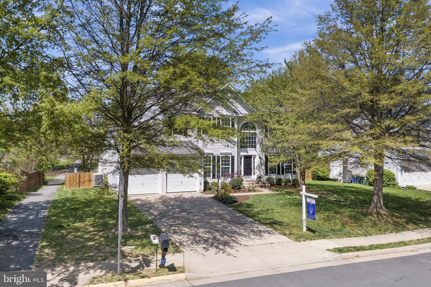 321 LOCUST GROVE DRIVE