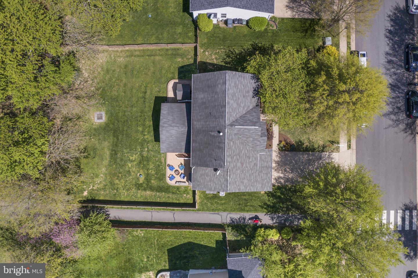 321 LOCUST GROVE DRIVE