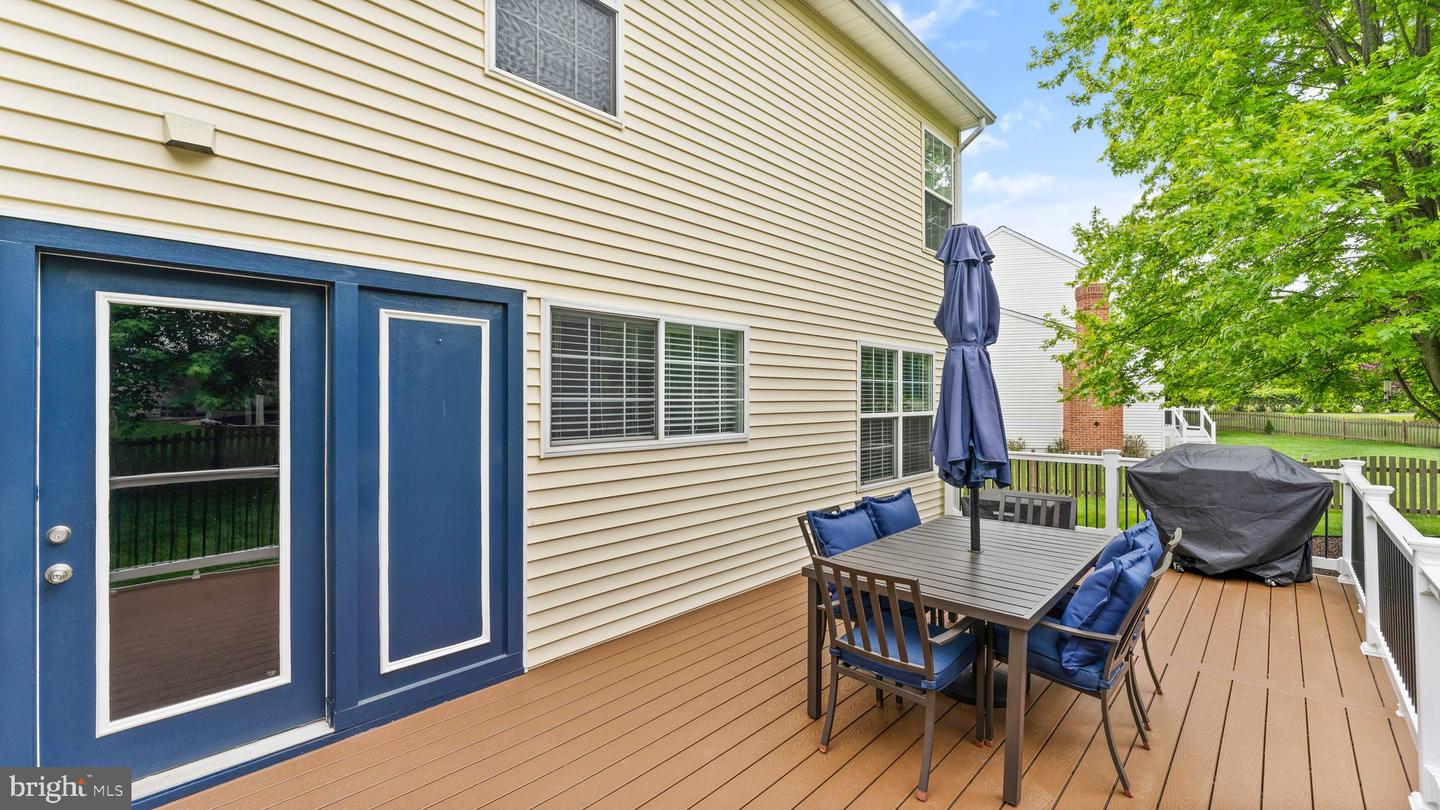 612 KRISTIN COURT SE