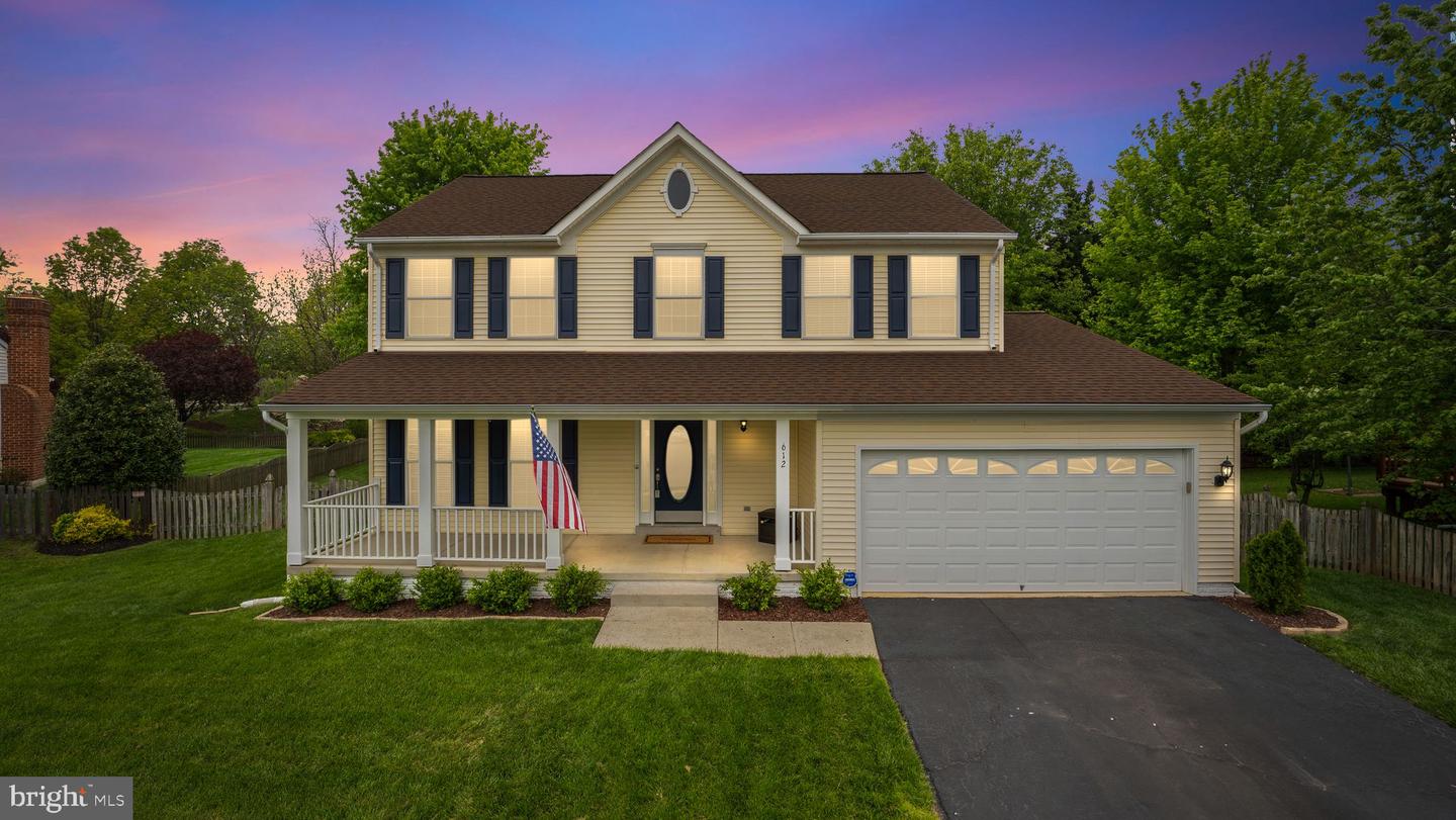 612 KRISTIN COURT SE