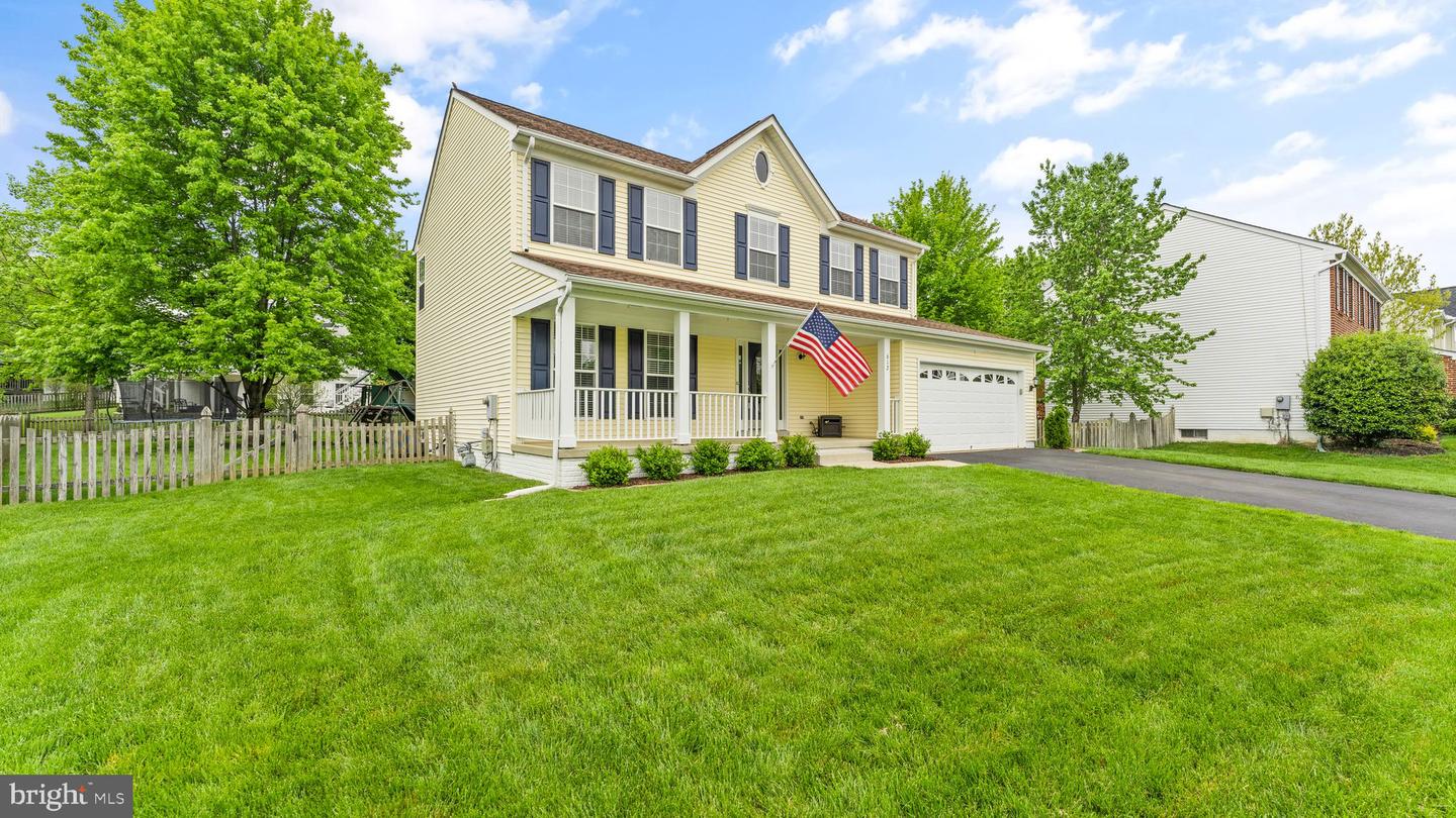 612 KRISTIN COURT SE