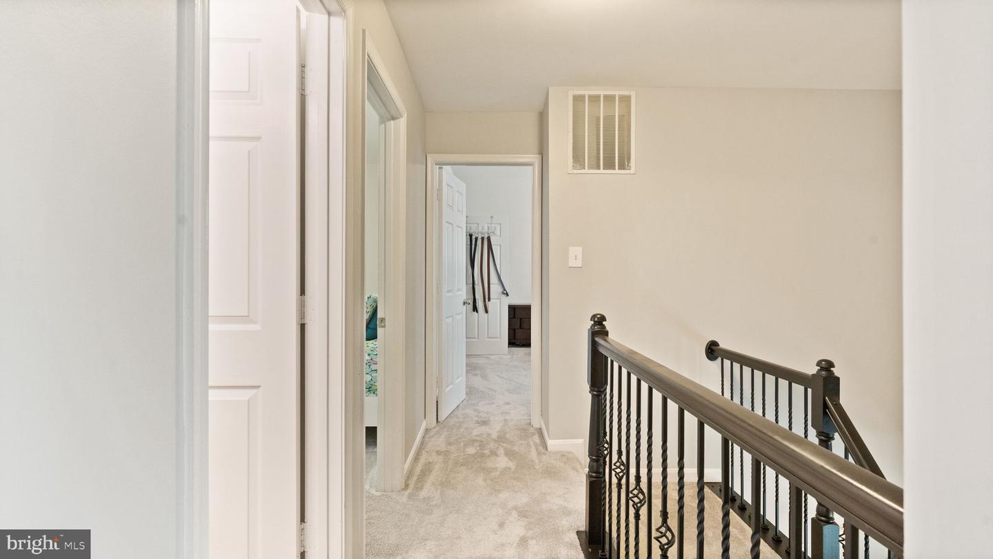 612 KRISTIN COURT SE