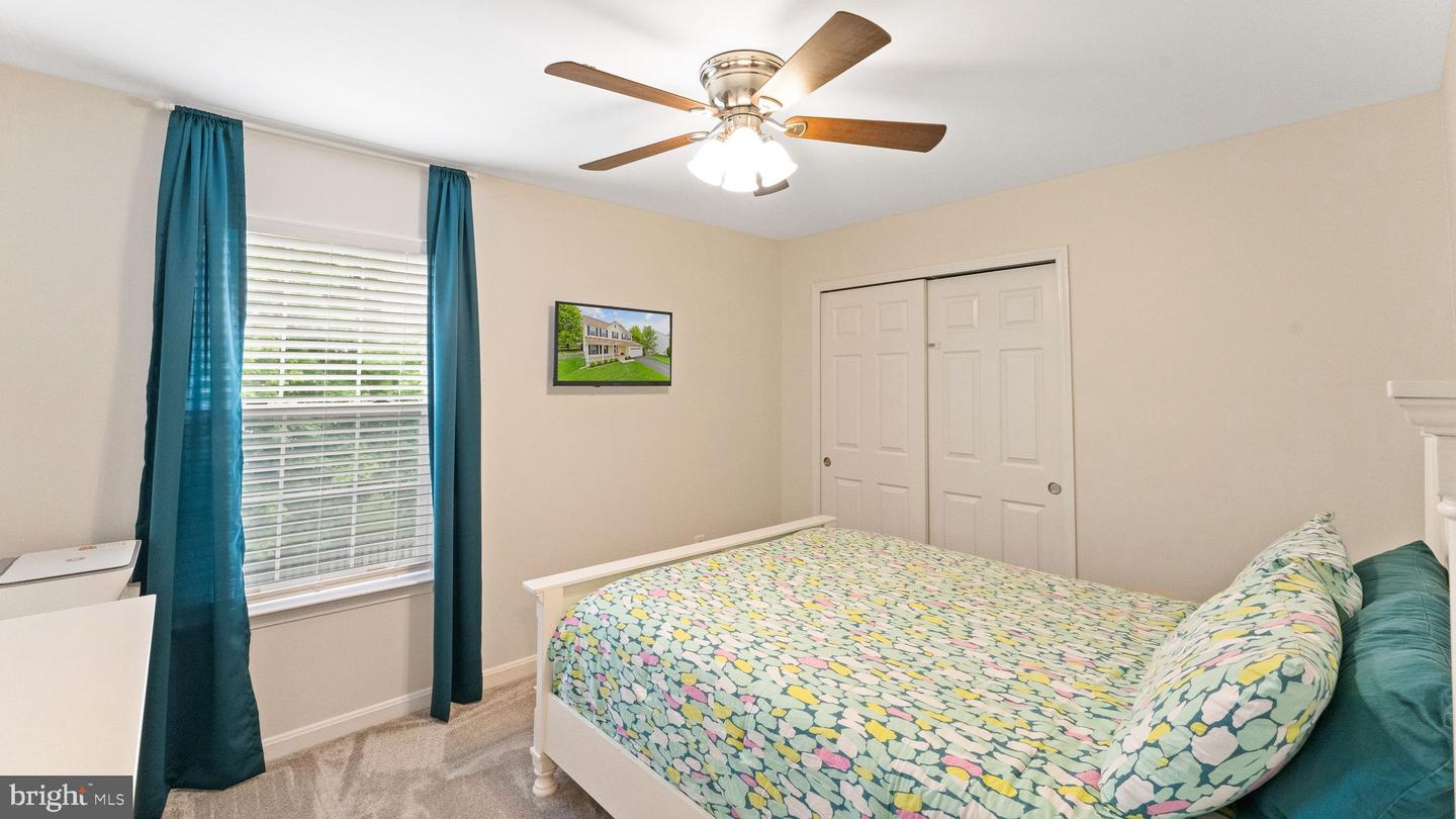 612 KRISTIN COURT SE