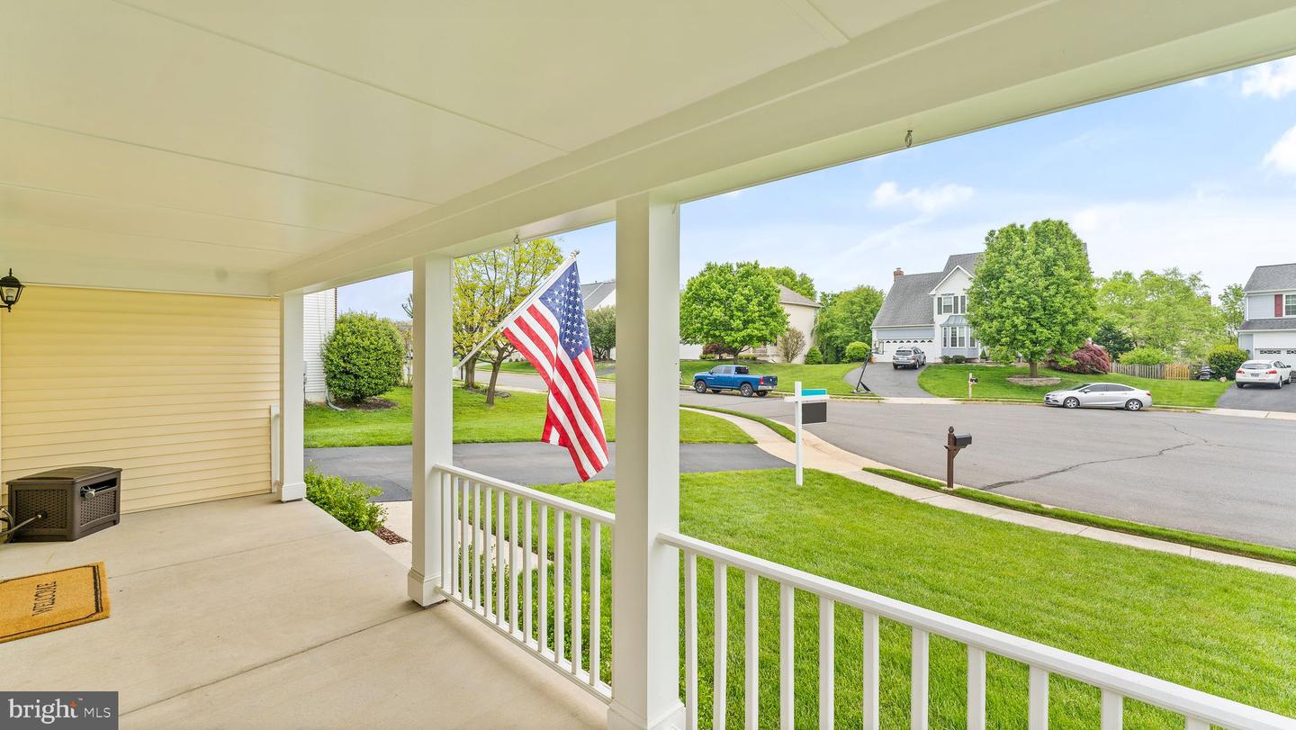 612 KRISTIN COURT SE