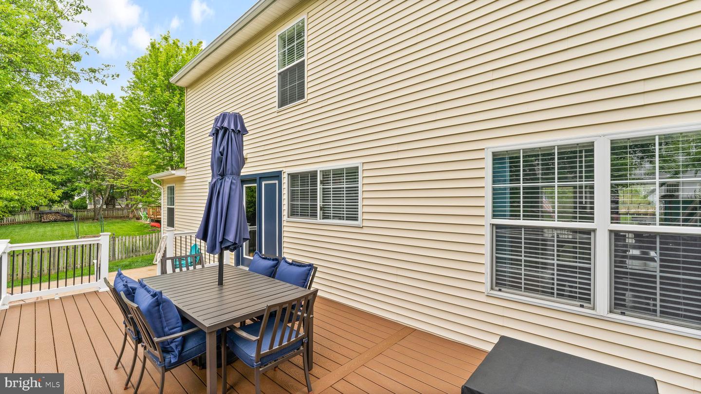 612 KRISTIN COURT SE