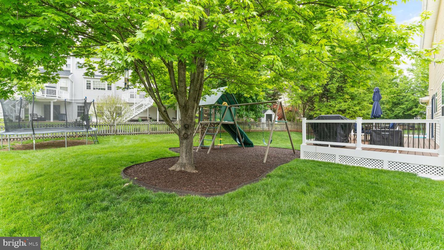612 KRISTIN COURT SE