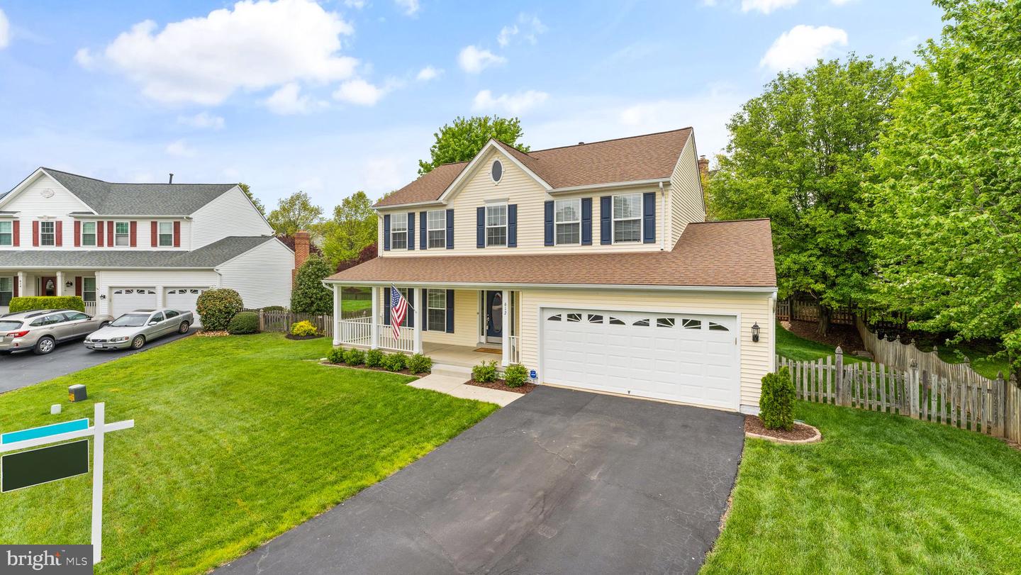 612 KRISTIN COURT SE