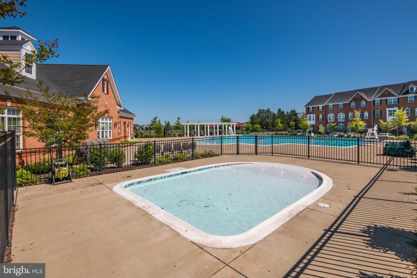 23315 MILLTOWN KNOLL SQUARE Unit: 116