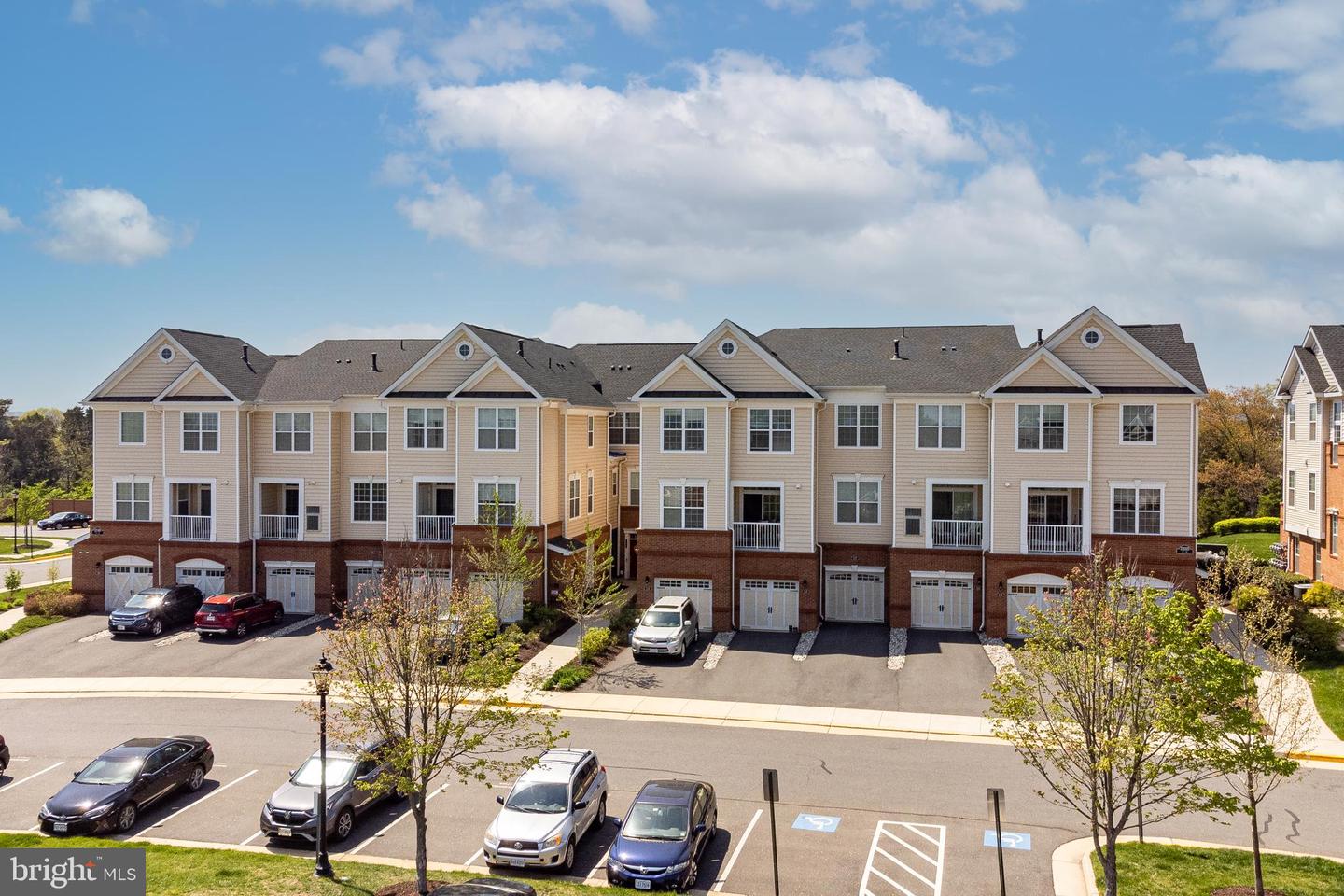23315 MILLTOWN KNOLL SQUARE Unit: 116