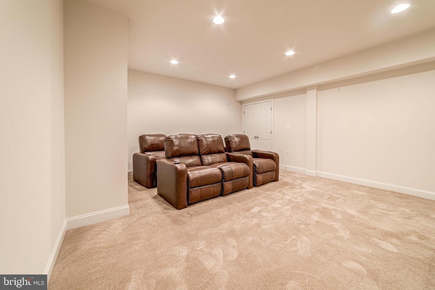 36488 WHISPERING SPRINGS COURT