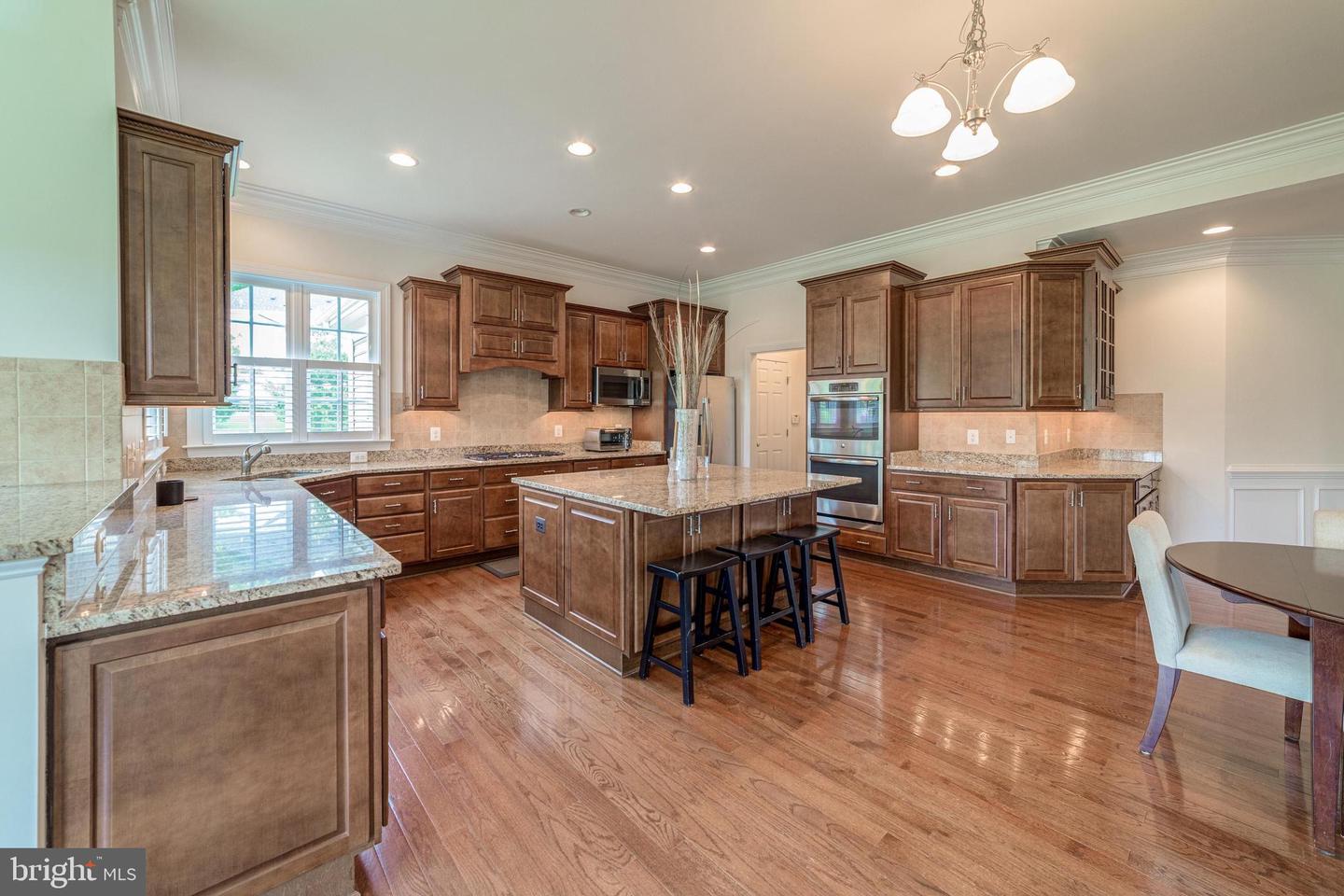 36488 WHISPERING SPRINGS COURT