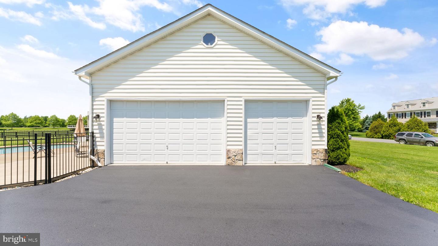 38015 HIGHLAND FARM PLACE