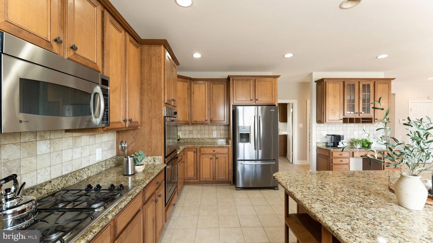 38015 HIGHLAND FARM PLACE