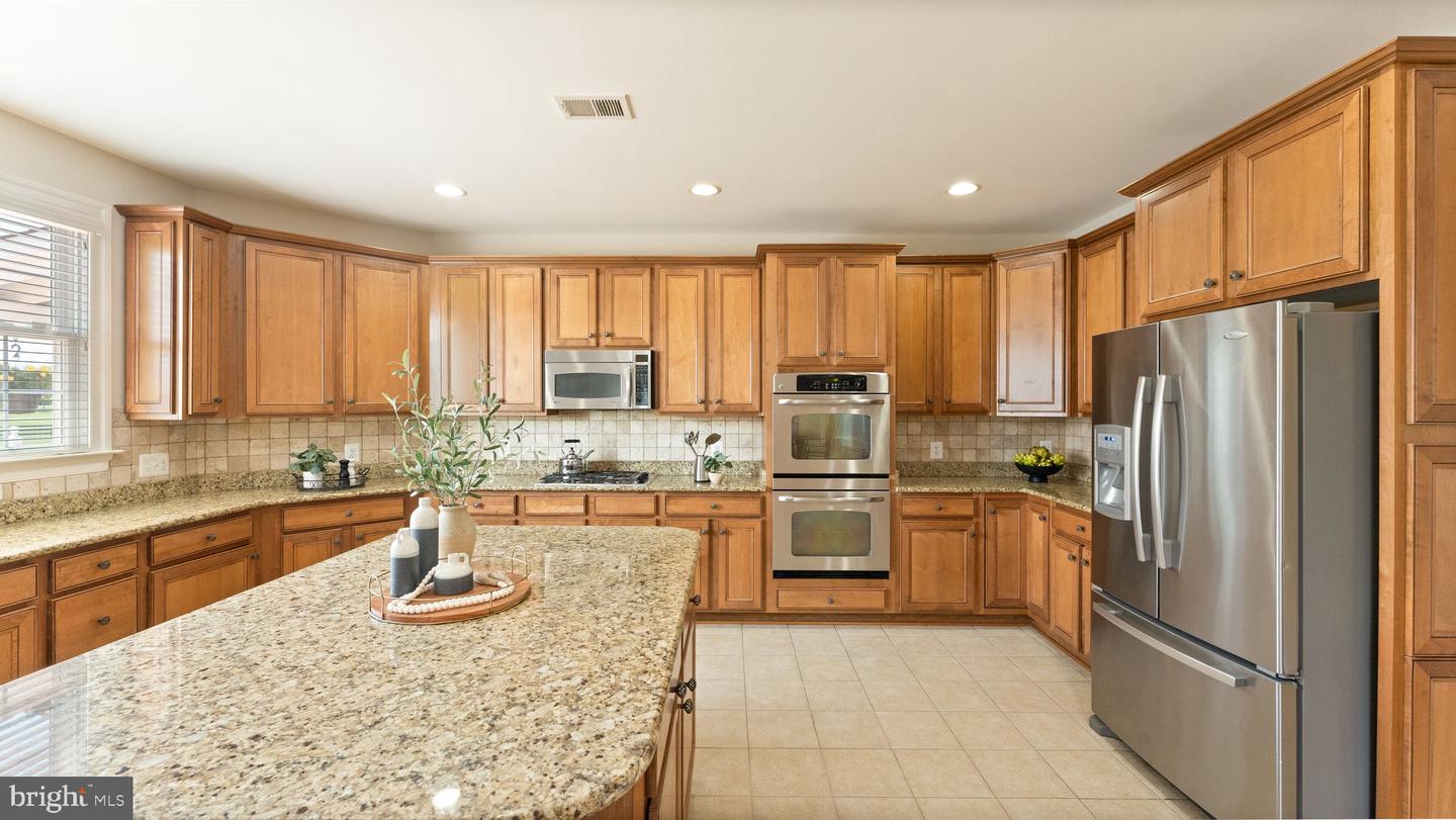 38015 HIGHLAND FARM PLACE