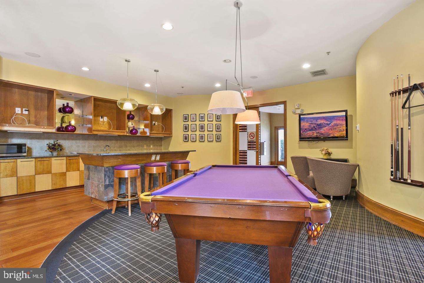 510 SUNSET VIEW TERRACE SE Unit: 204