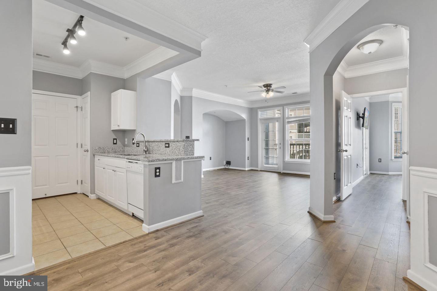 510 SUNSET VIEW TERRACE SE Unit: 204