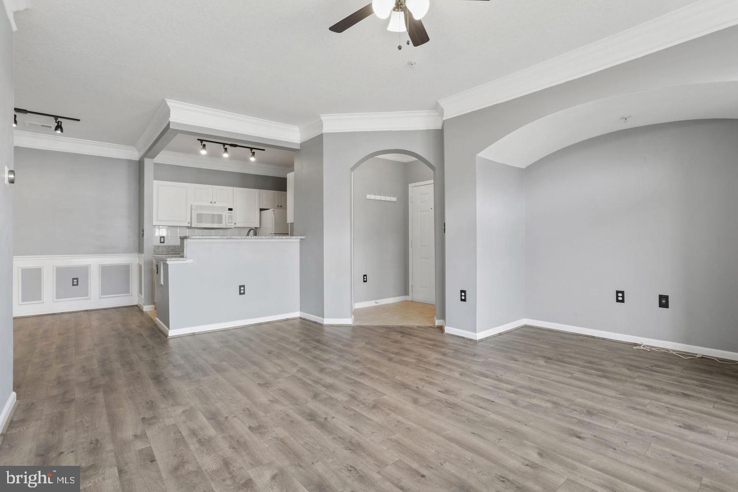 510 SUNSET VIEW TERRACE SE Unit: 204