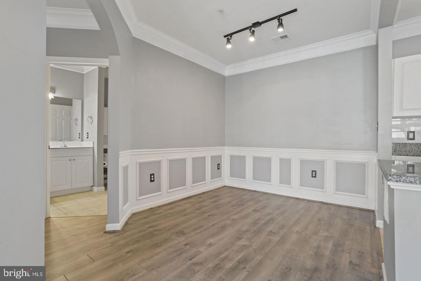 510 SUNSET VIEW TERRACE SE Unit: 204