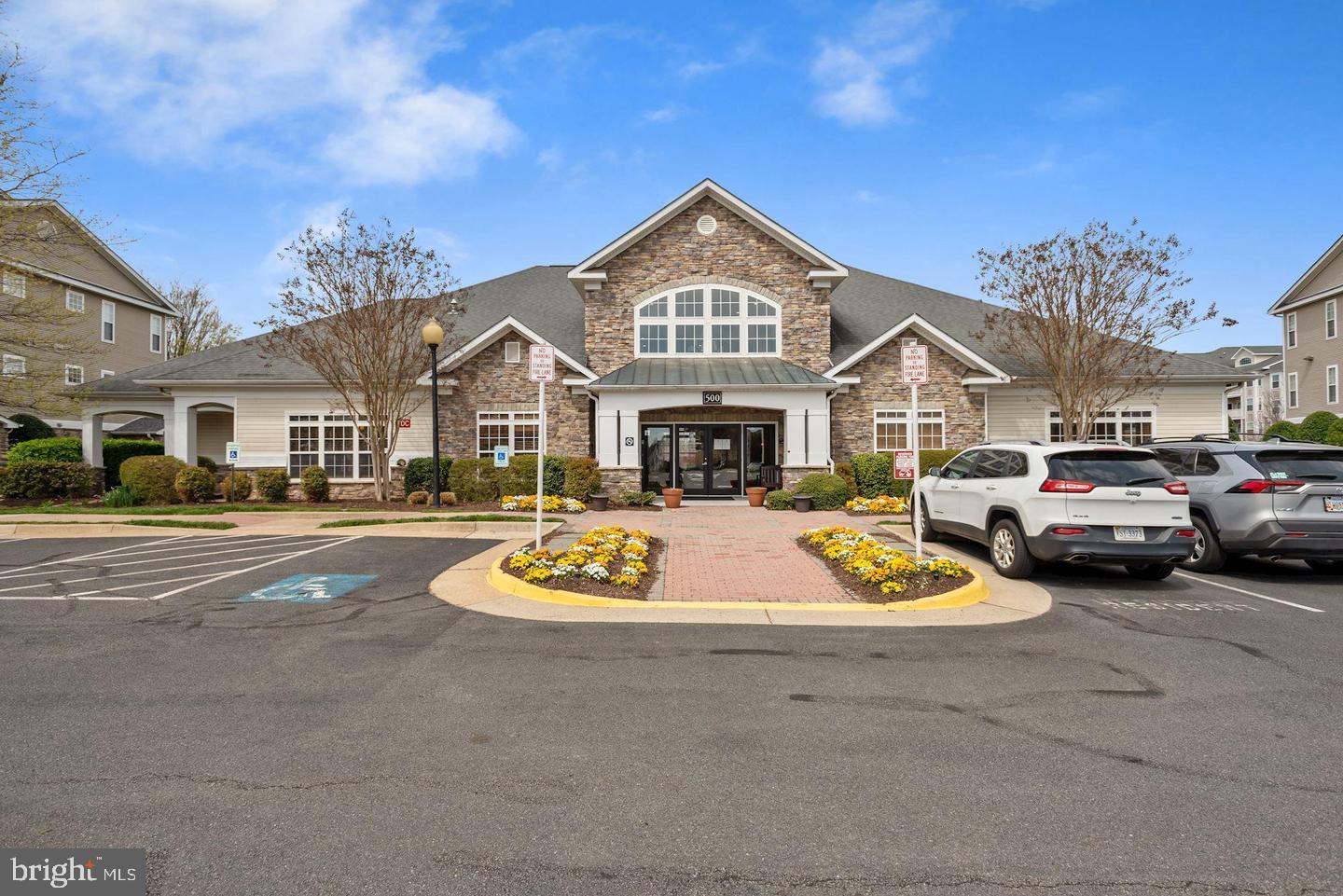 510 SUNSET VIEW TERRACE SE Unit: 204