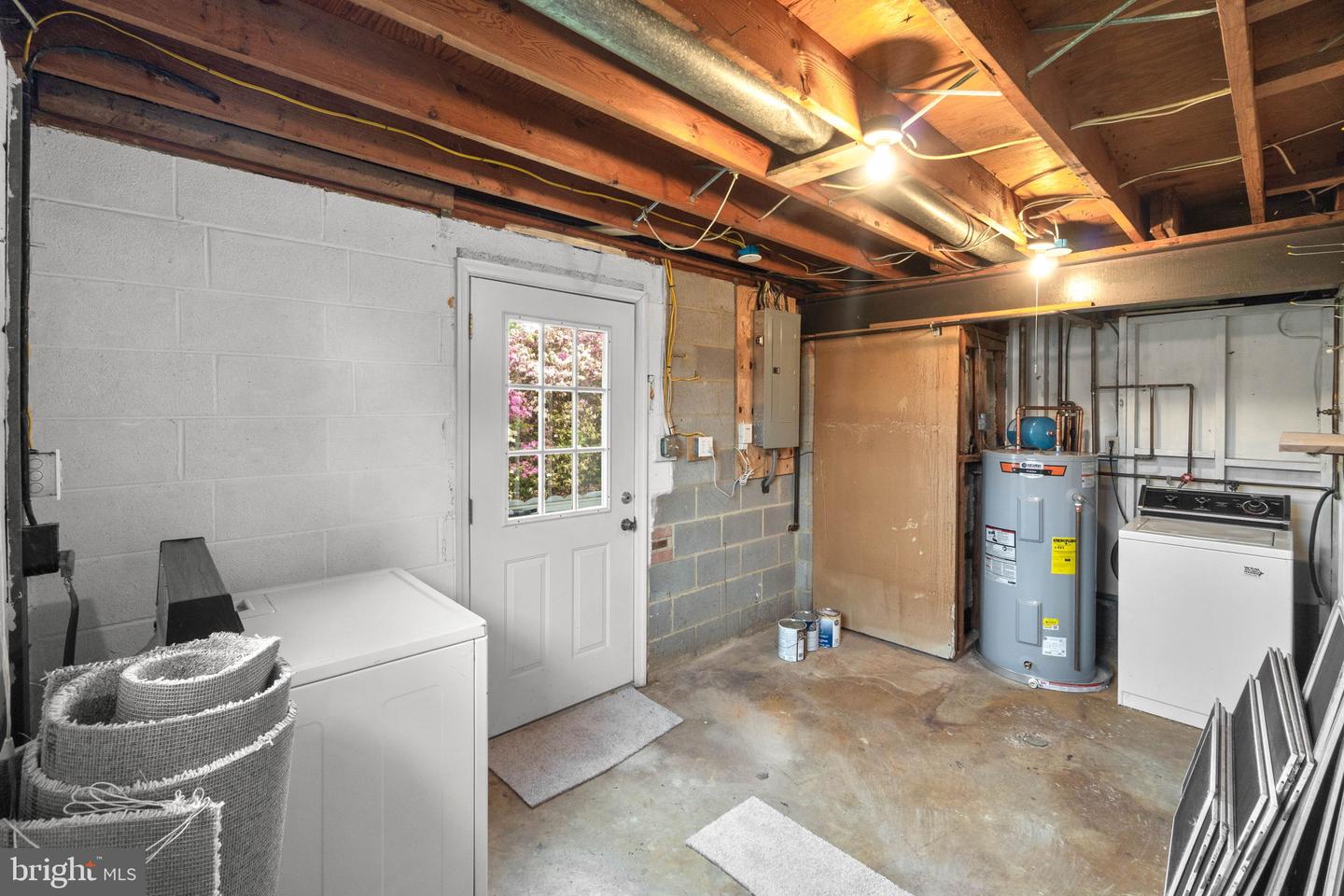 604 W JASPER COURT
