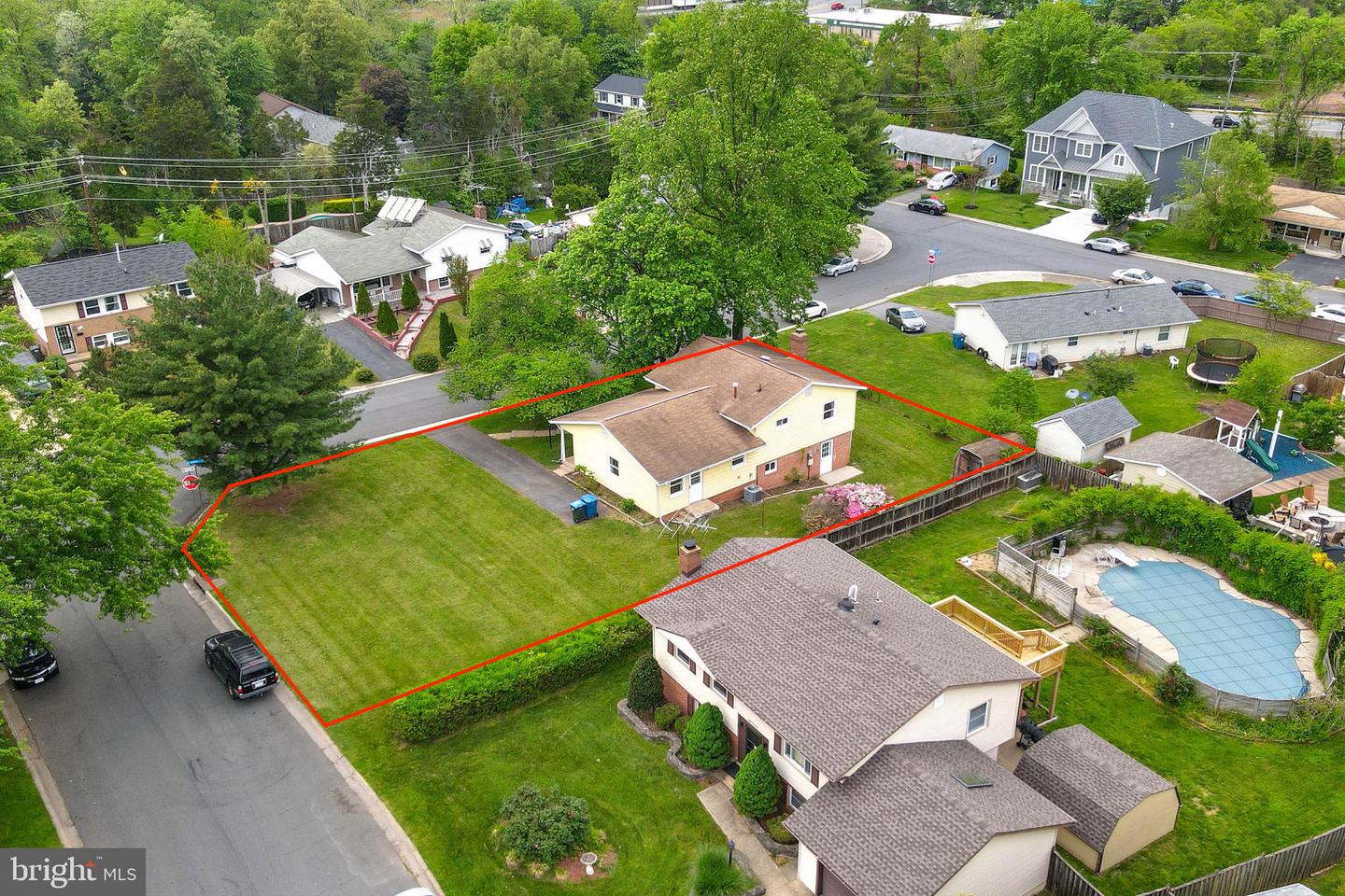 604 W JASPER COURT