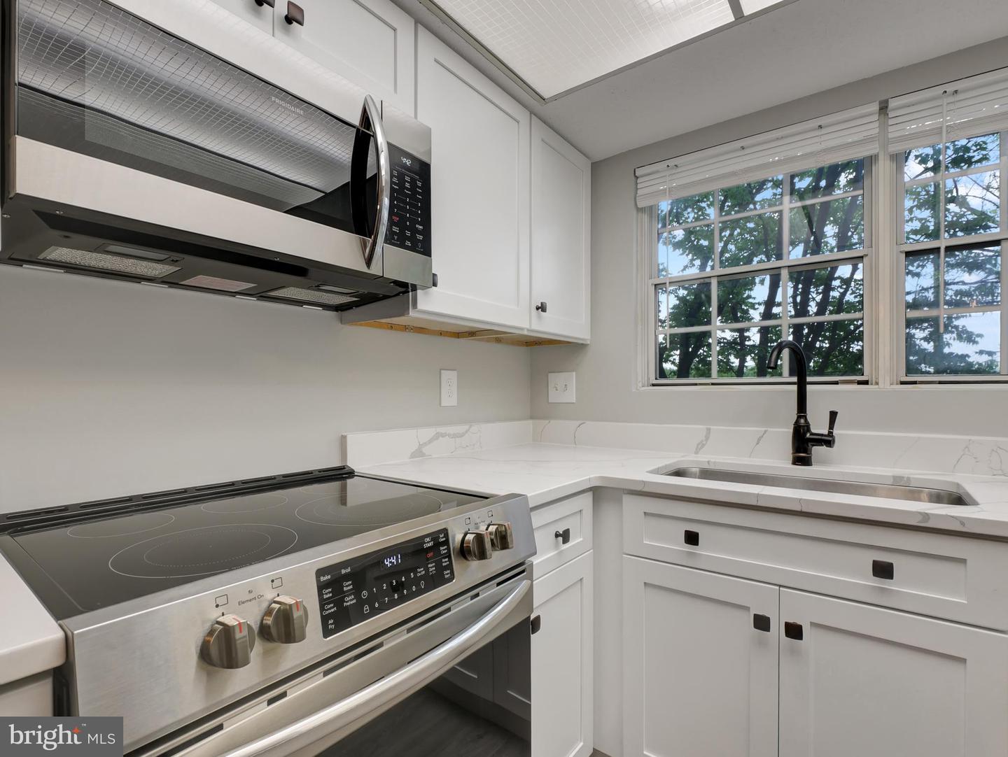 124 FORT EVANS ROAD SE Unit: D