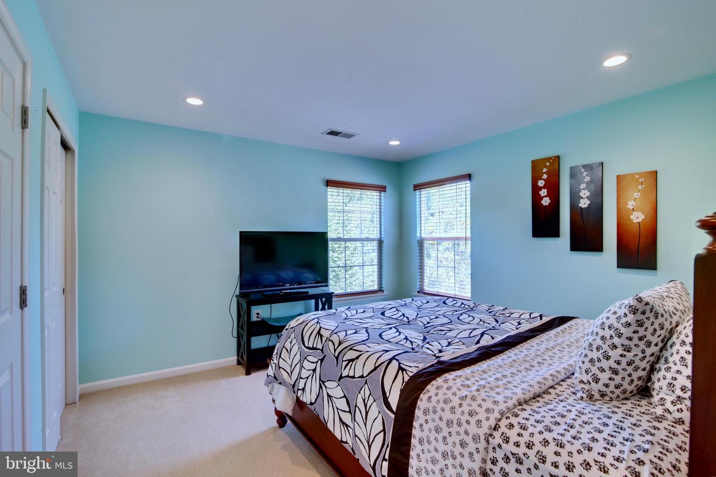 21386 ASHBURN RUN PLACE
