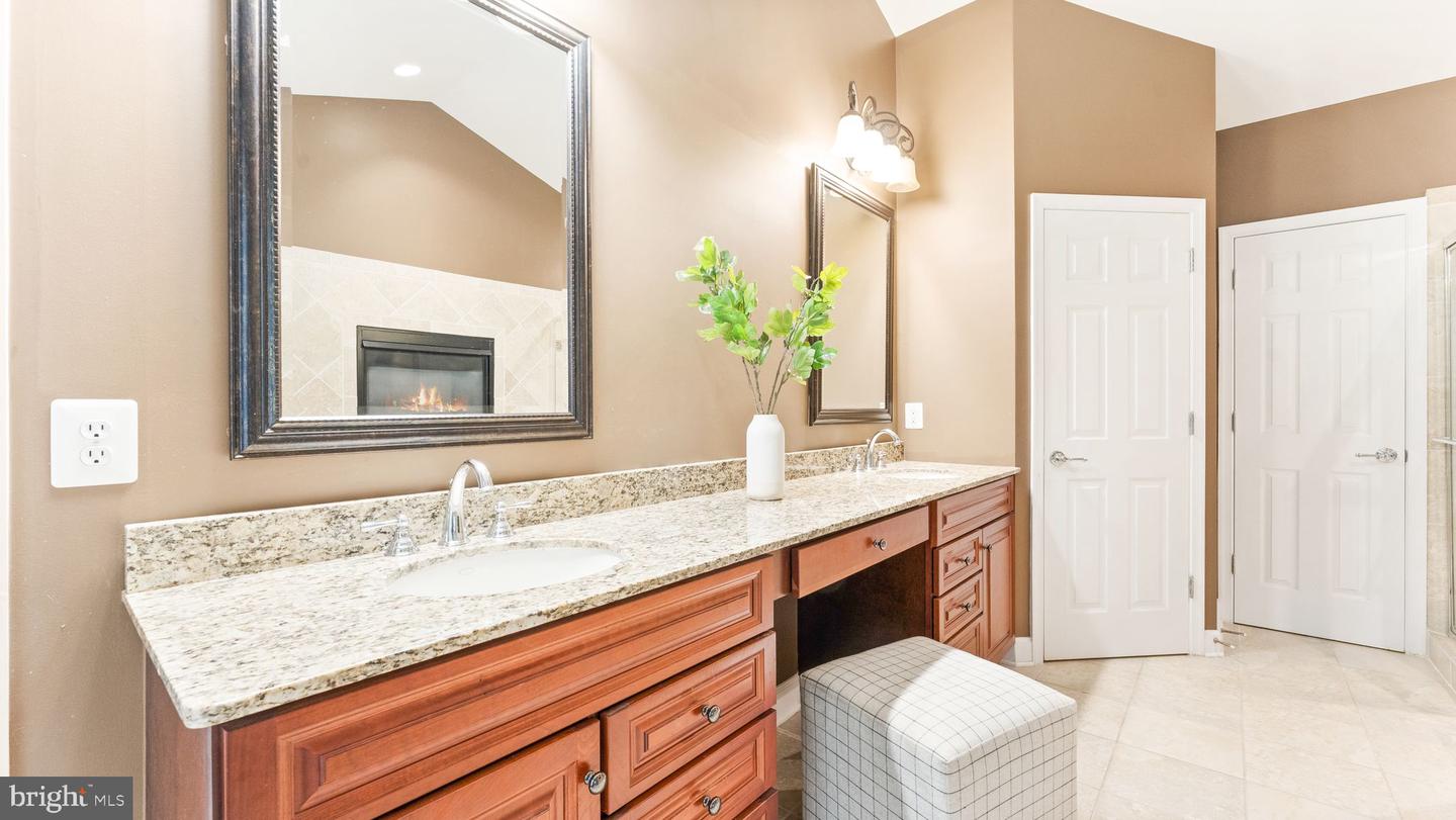 21130 WHITE CLAY PLACE