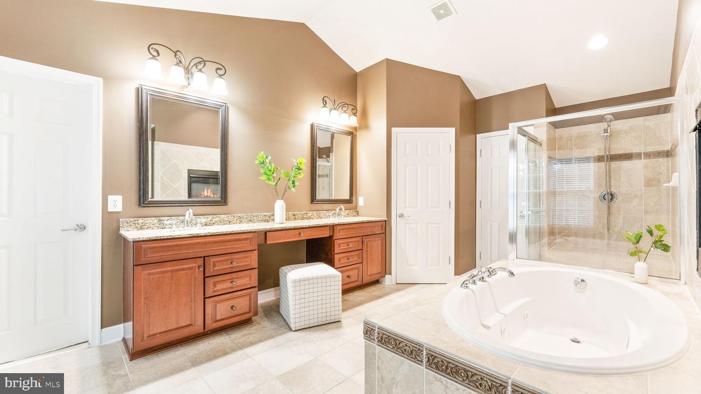 21130 WHITE CLAY PLACE