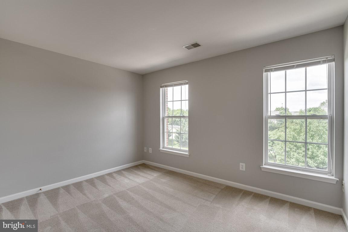 22060 CHELSY PAIGE SQUARE