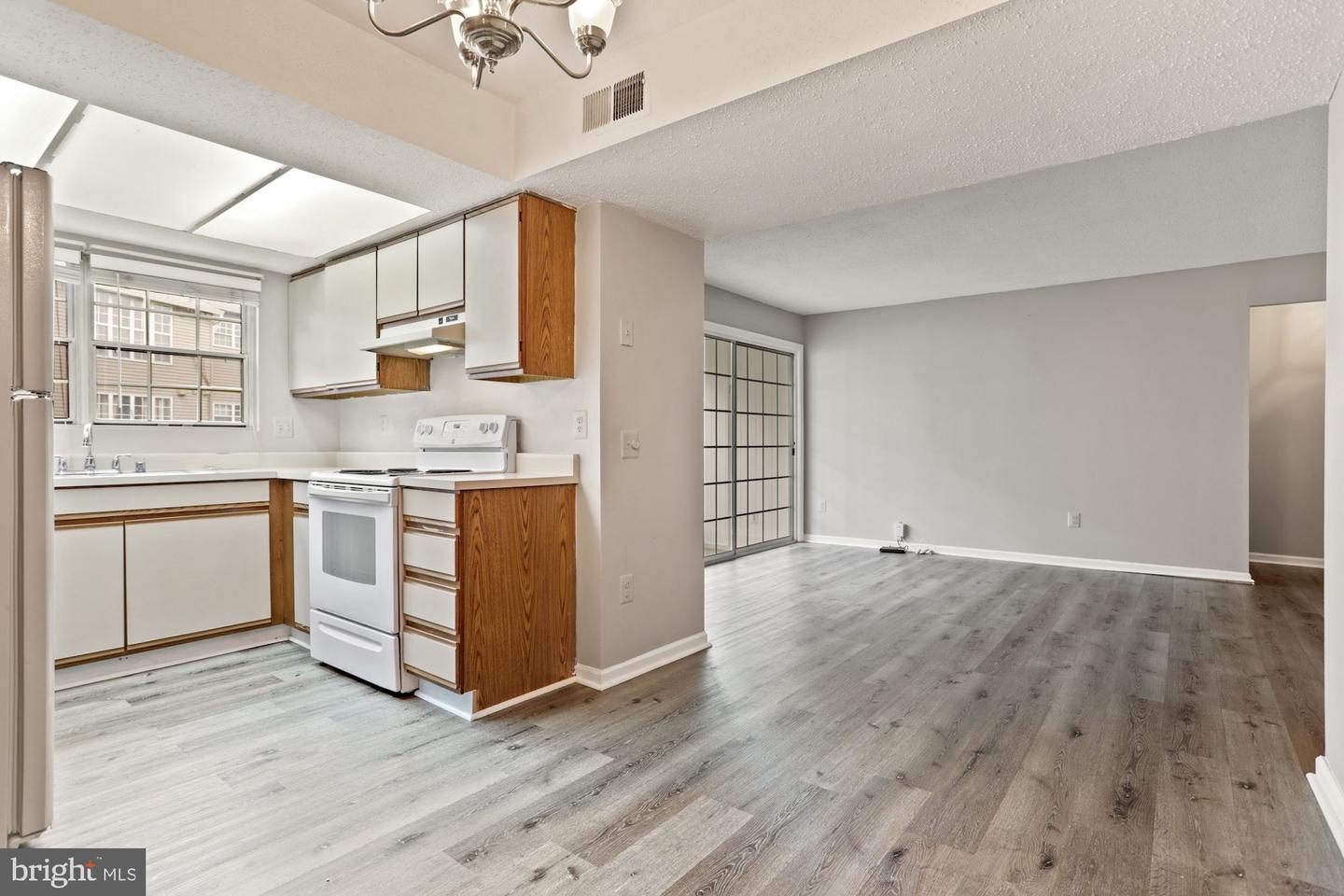 116 PROSPERITY AVENUE SE Unit: C