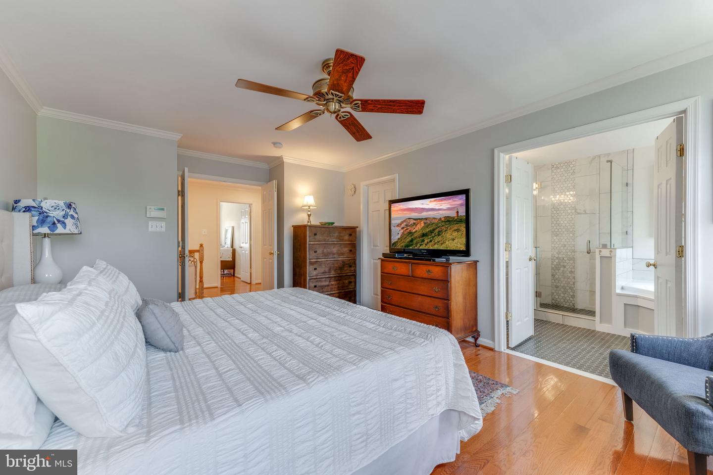 42721 COOL BREEZE SQUARE