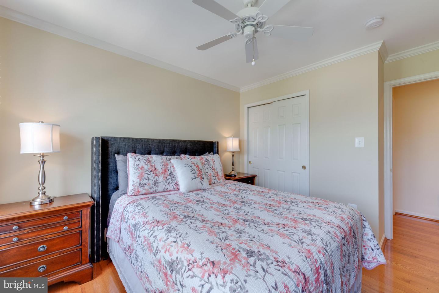 42721 COOL BREEZE SQUARE