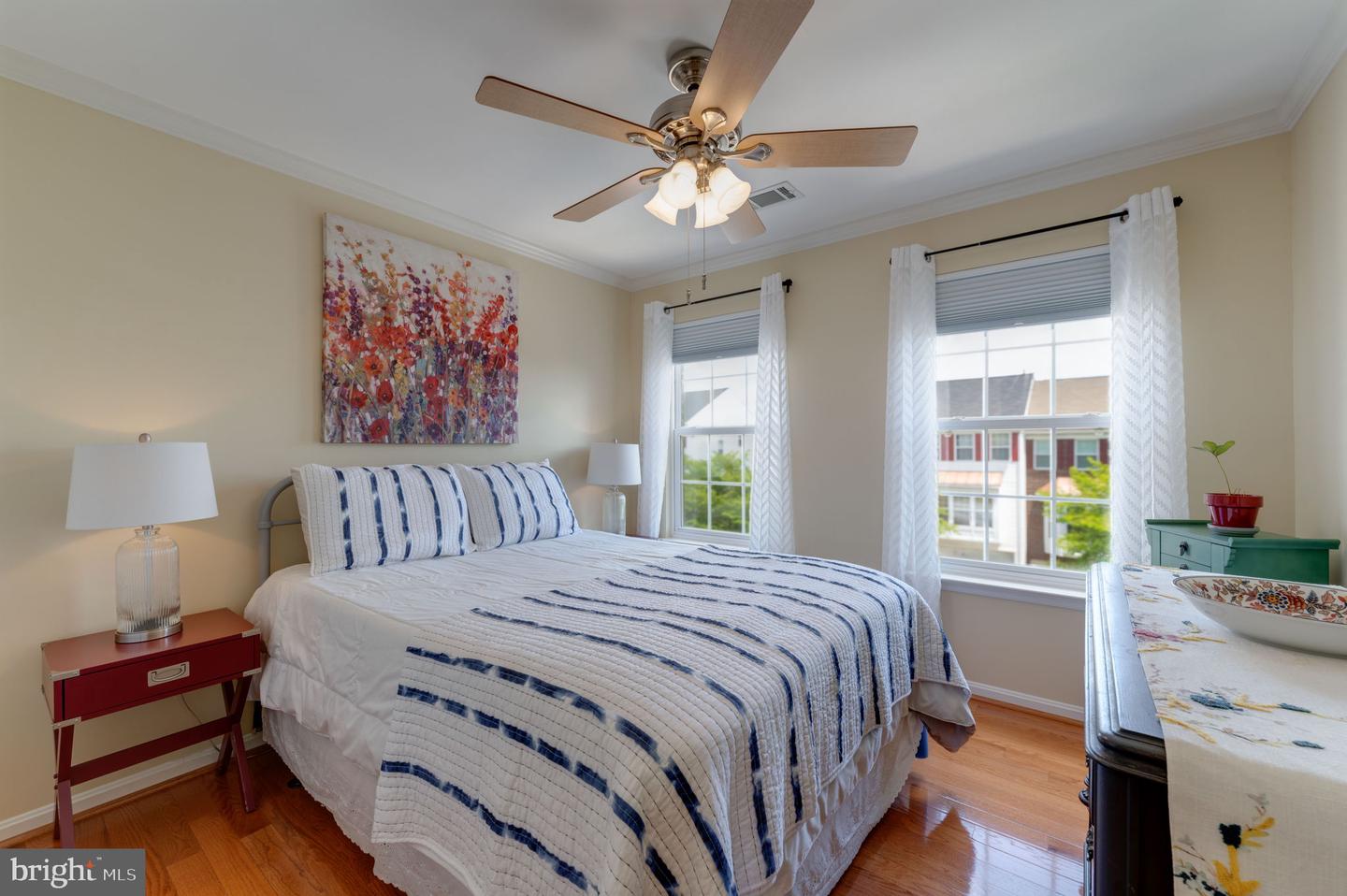 42721 COOL BREEZE SQUARE