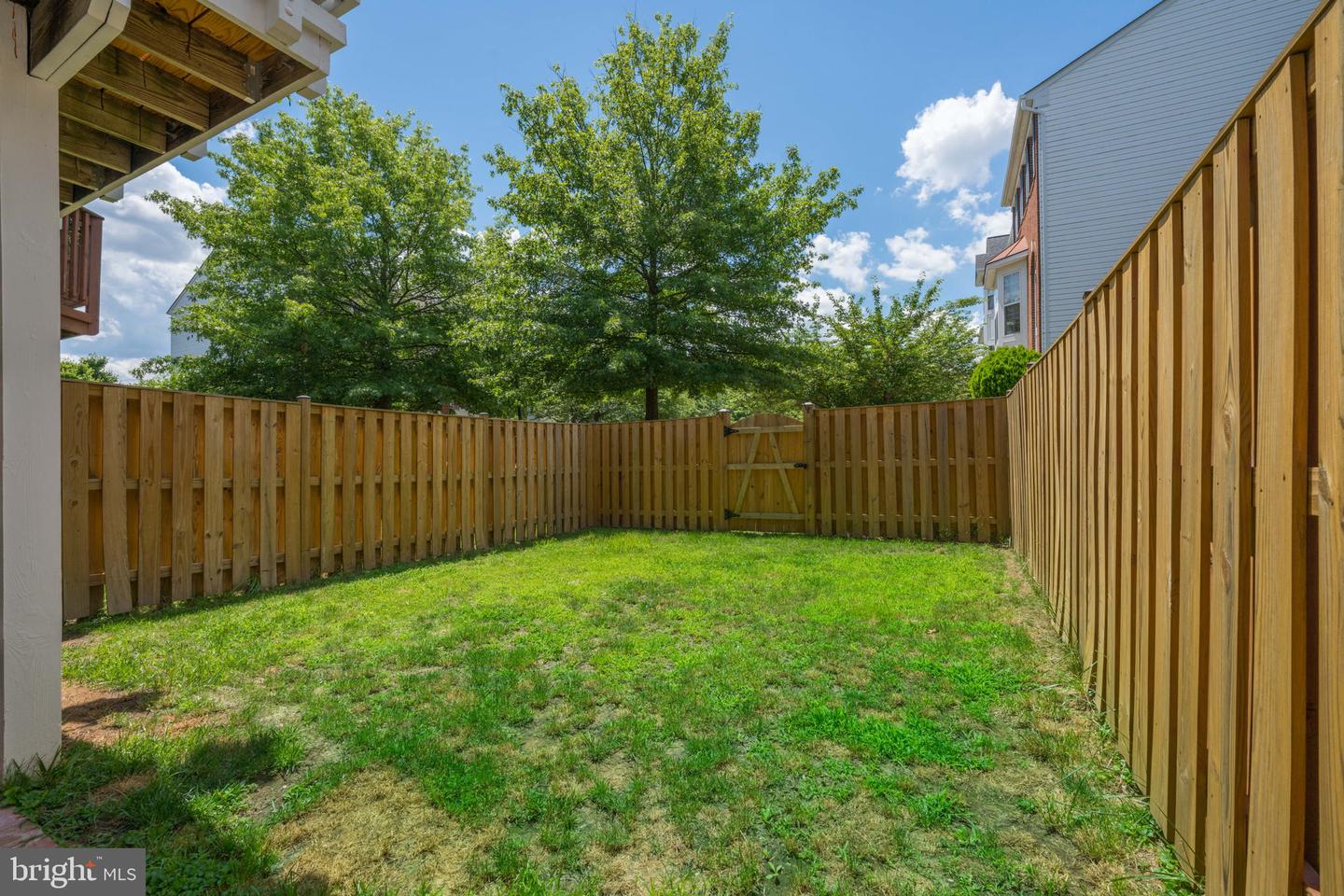 42721 COOL BREEZE SQUARE
