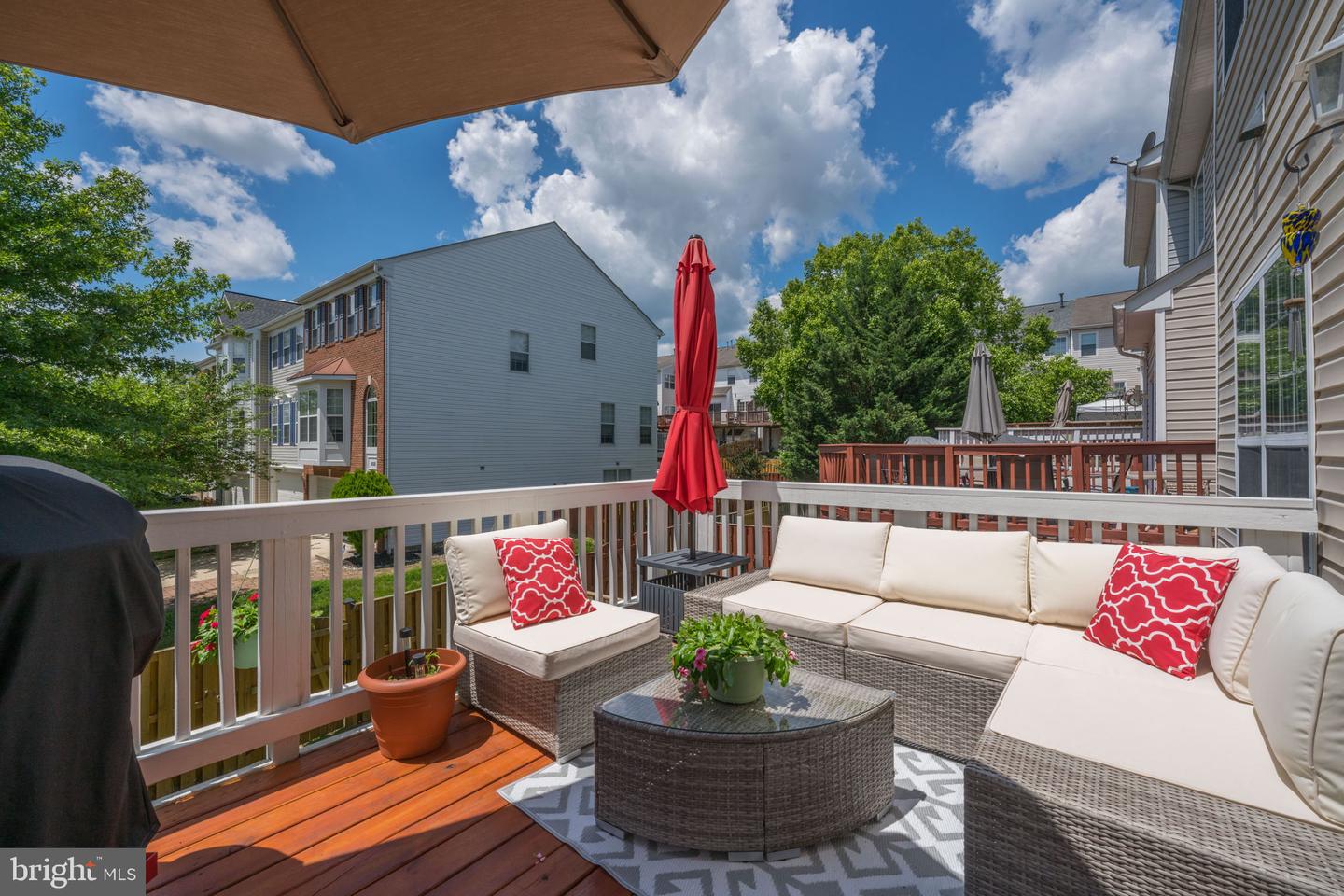 42721 COOL BREEZE SQUARE