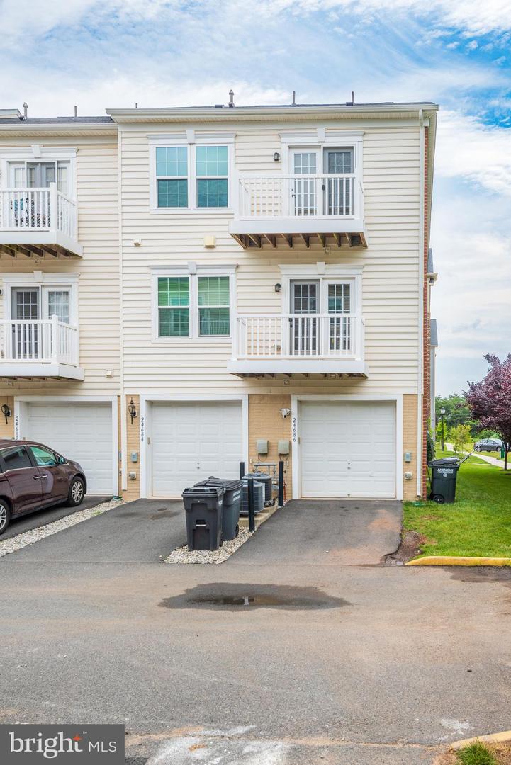 24686 FOOTED RIDGE TERRACE