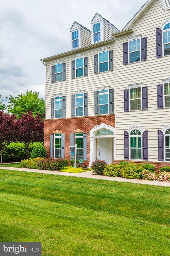 24686 FOOTED RIDGE TERRACE