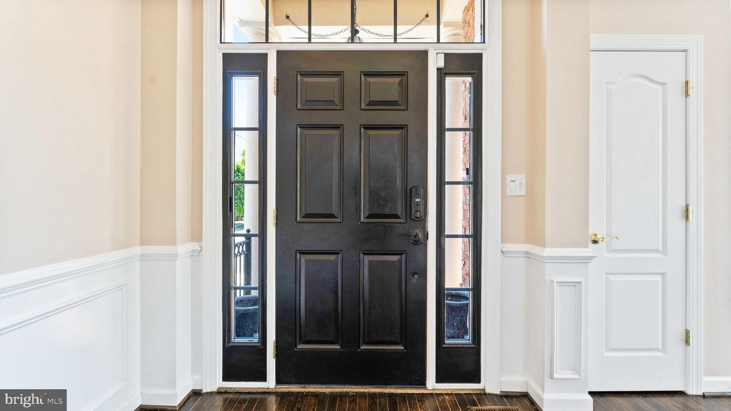 43676 WARBLER SQUARE