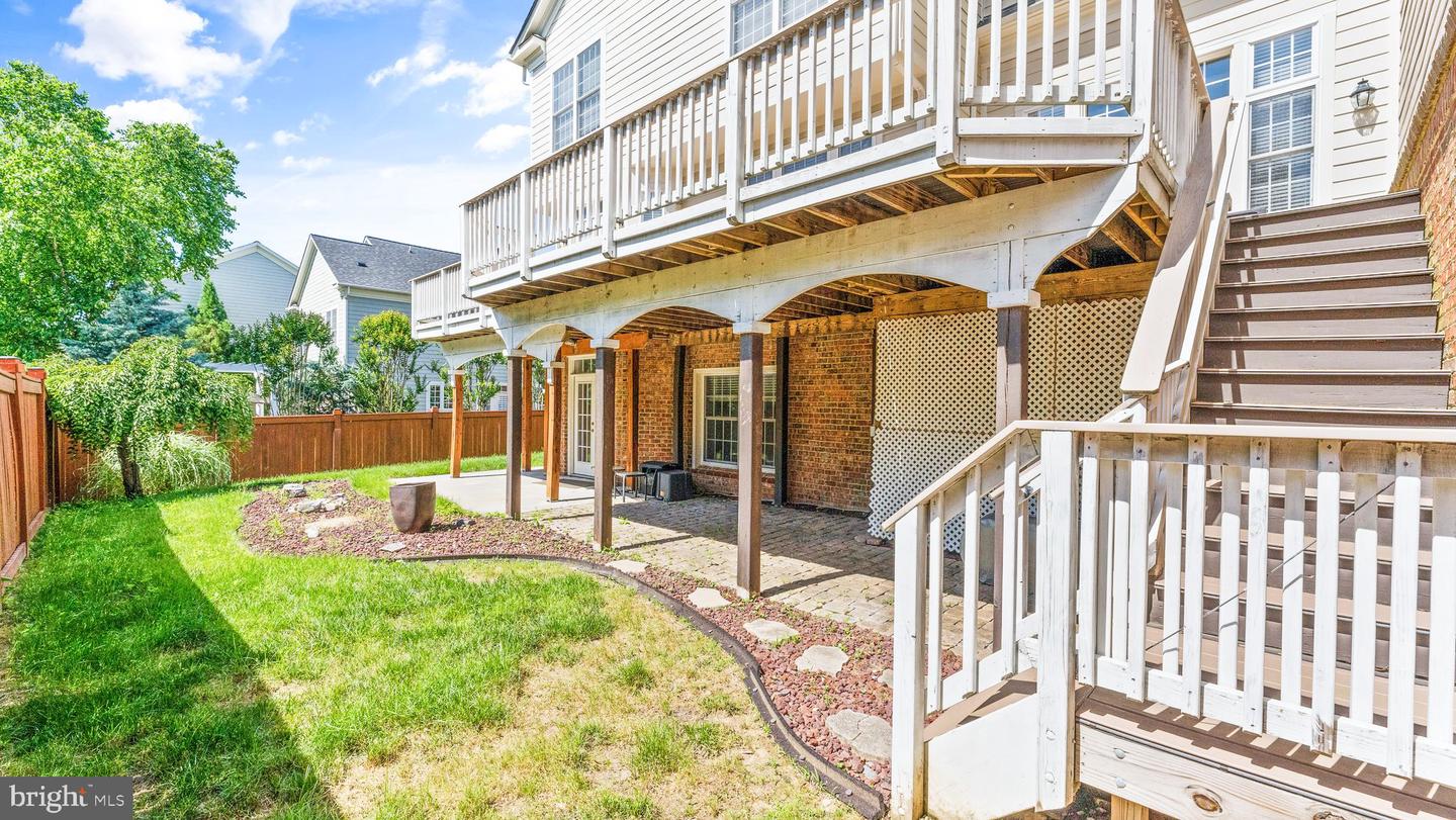 43676 WARBLER SQUARE