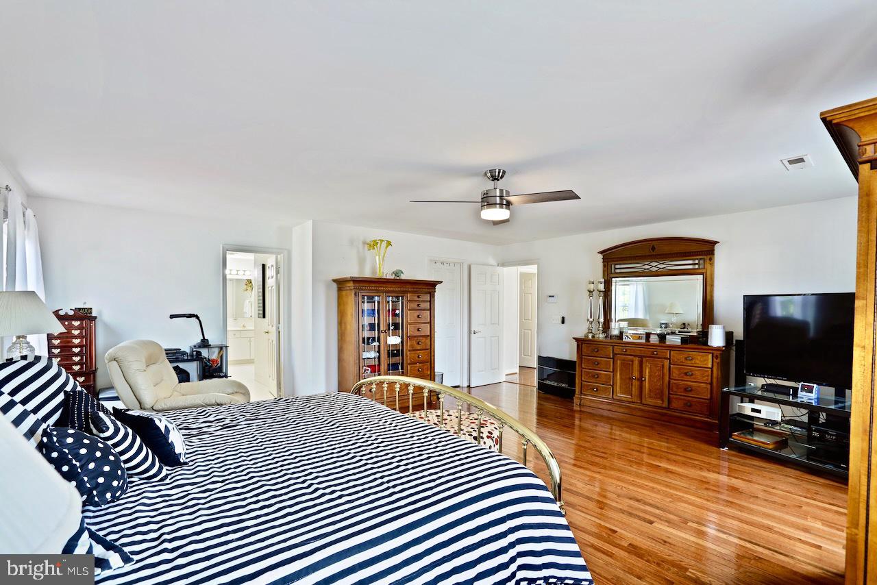 20834 BLYTHWOOD COURT