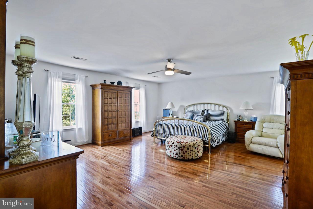 20834 BLYTHWOOD COURT