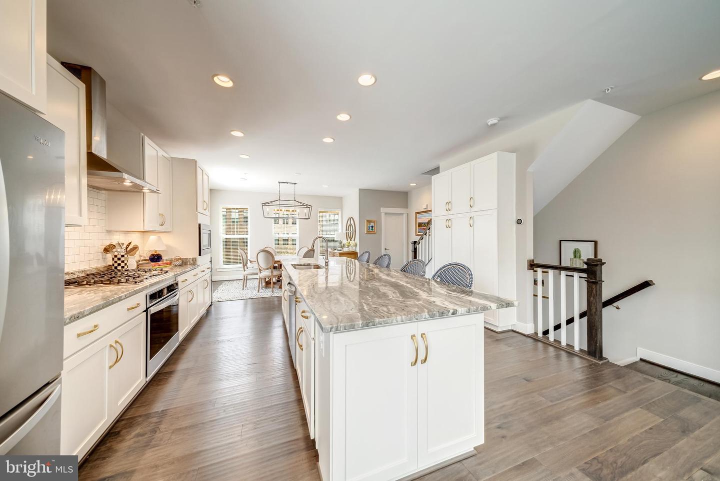 42365 ZEBULON SQUARE