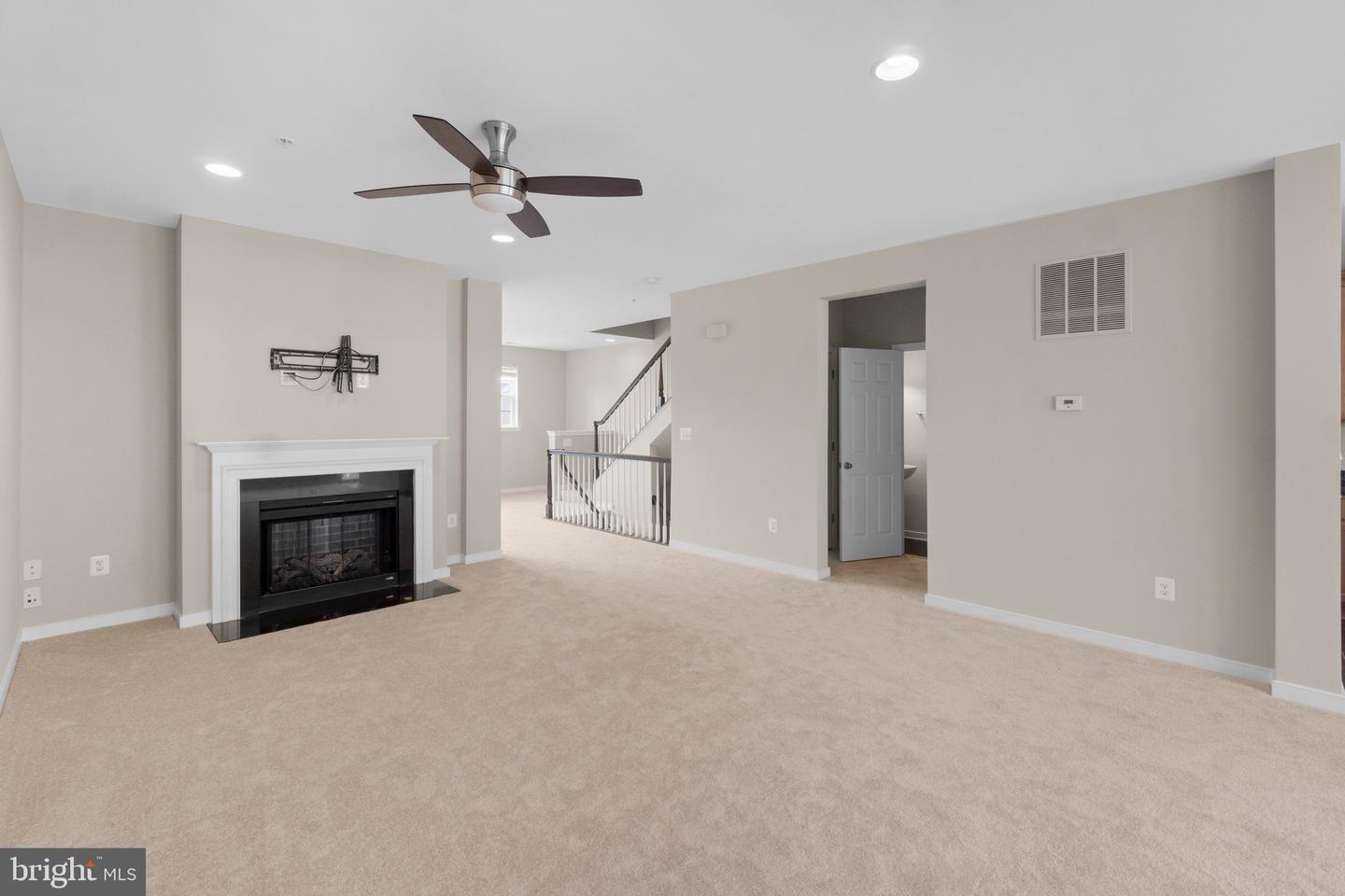 25552 CASALE TERRACE