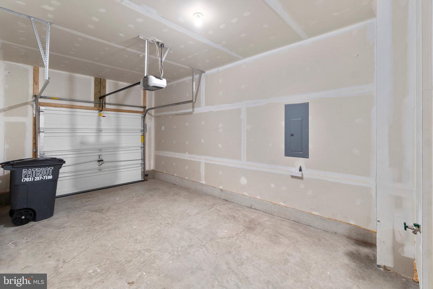 25552 CASALE TERRACE