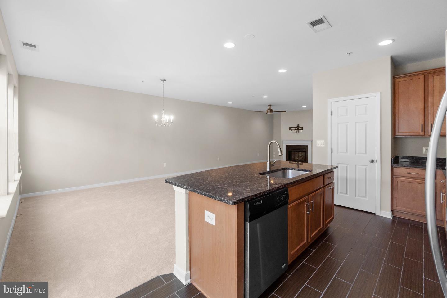 25552 CASALE TERRACE