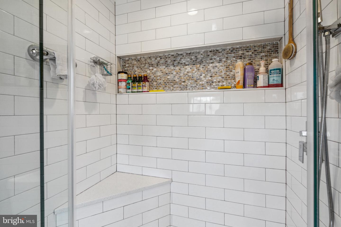 114 N LAURA ANNE DRIVE